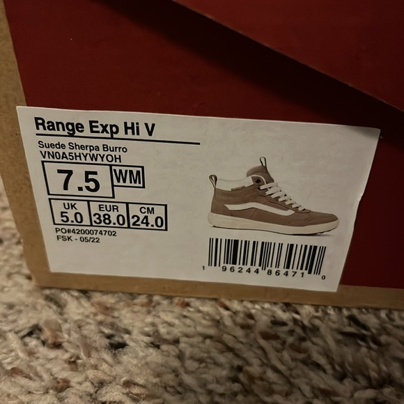 Vans high top shoes size 7.5 - Picture 2 of 3